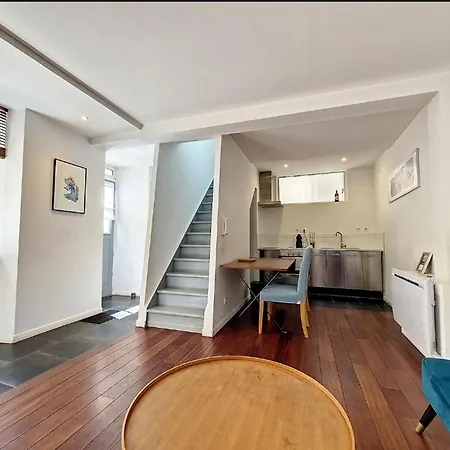 Les Penates De Loire Apartment *