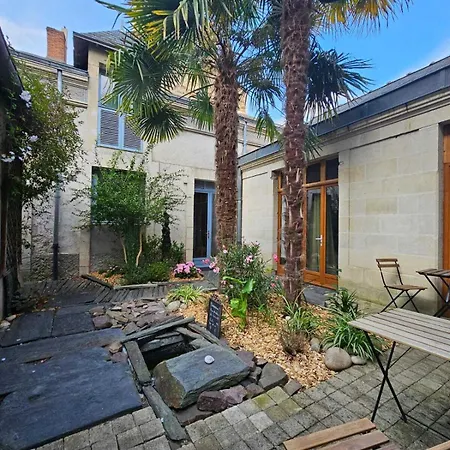 Les Penates De Loire