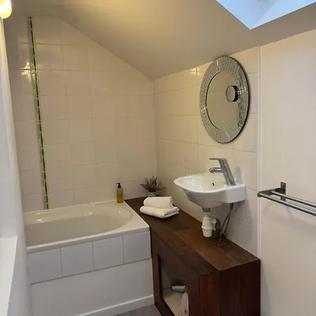 Les Penates De Loire Apartment